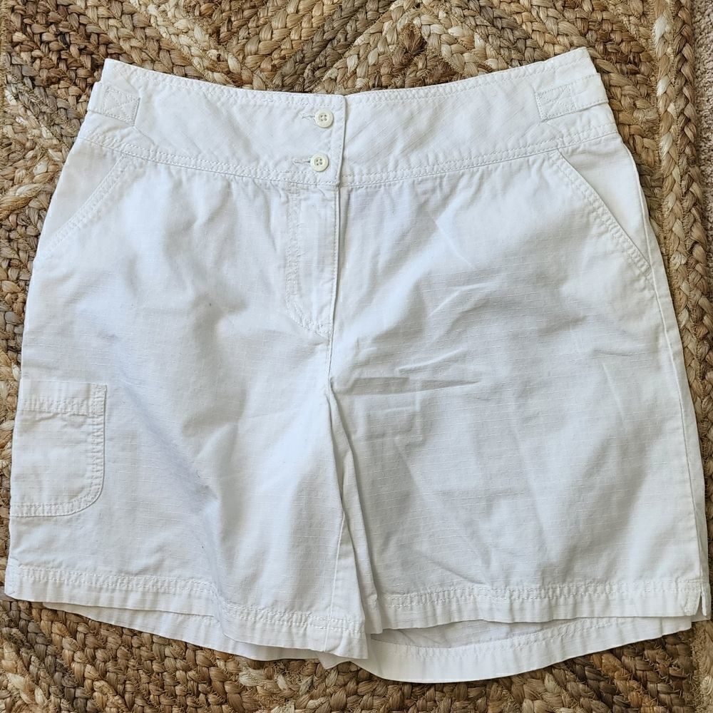 BILL BLASS WOMEN'S BERMUDA LENGTH CLASSIC WHITE COTTON HIGH RISE SHORTS SIZE 10